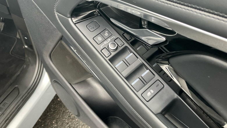 Land Rover Range Rover Evoque 2.0 P200 HSE 5dr Auto Petrol Hatchback